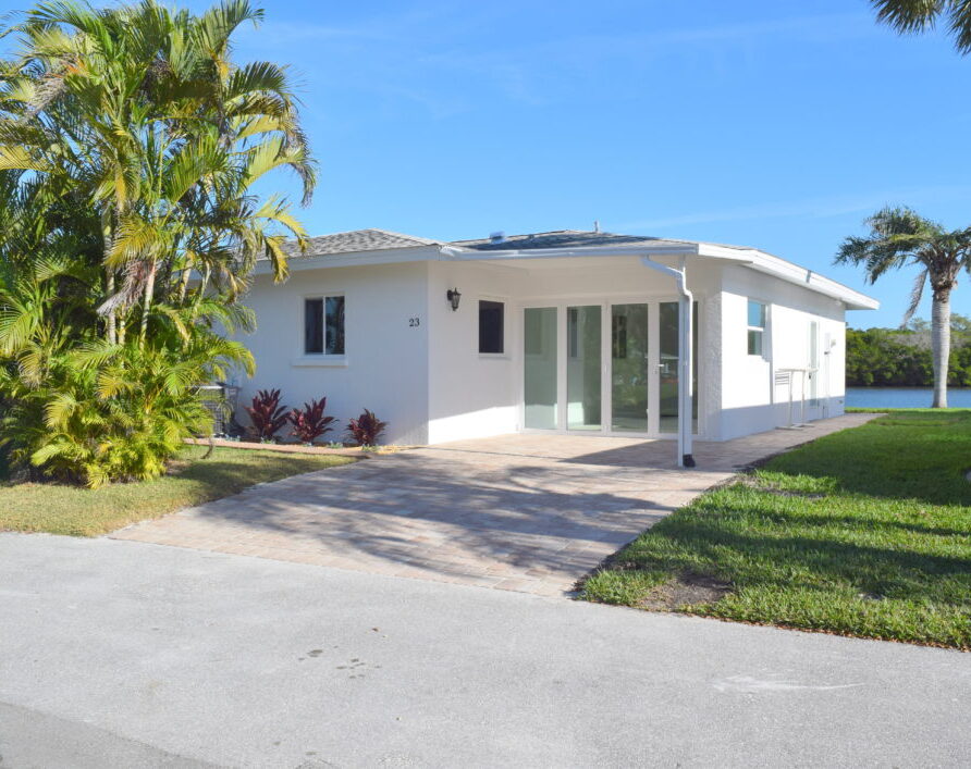 23 Pearl St, Englewood, FL 34223