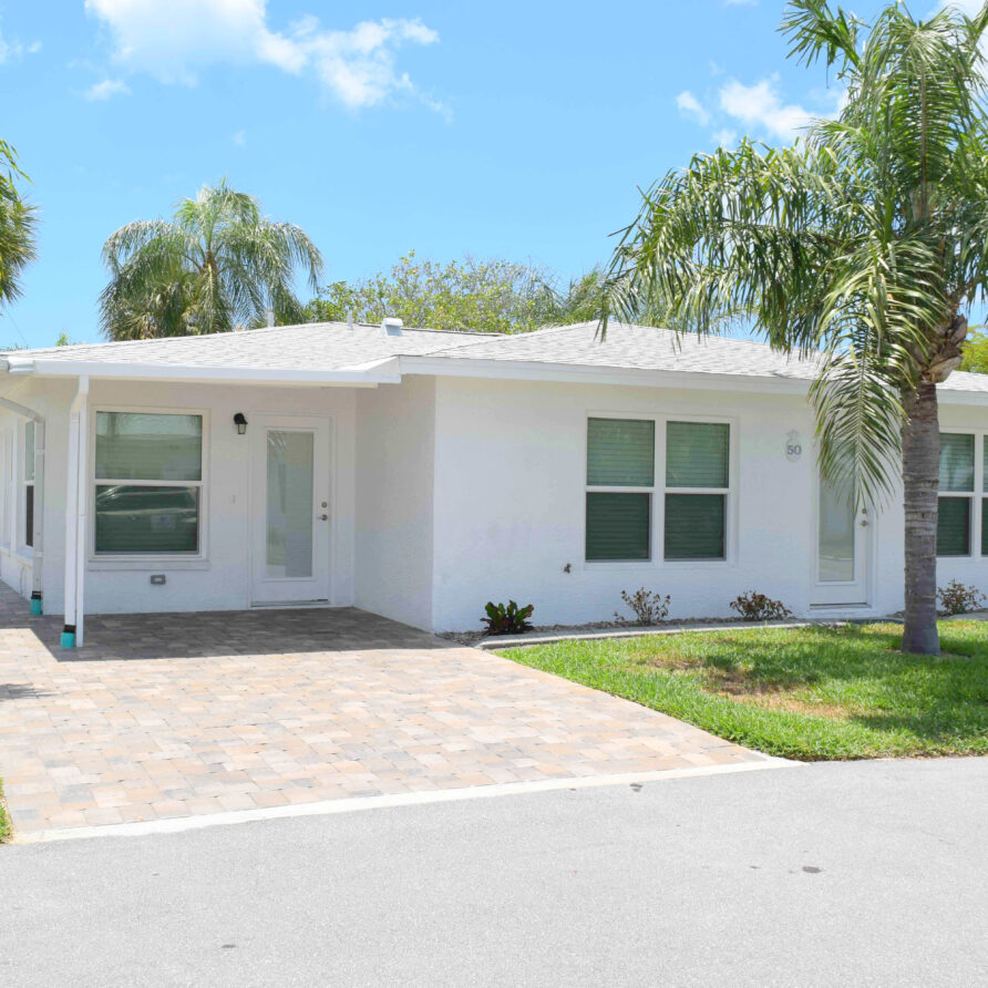 50 Sunrise Dr, Englewood, FL 34223