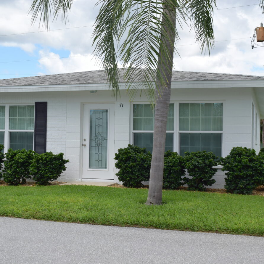71 Sunrise Dr, Englewood, FL 34223